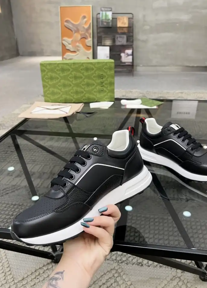 hype Gucci Sneakers