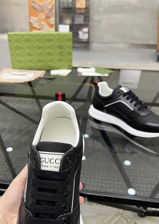 hype Gucci Sneakers