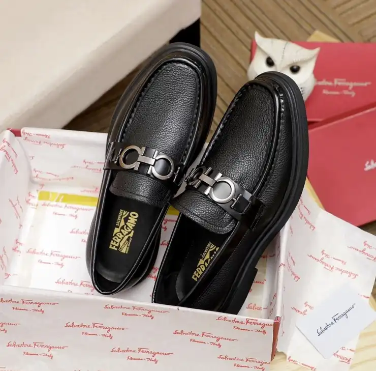 hype Ferragamo Leather Shoes