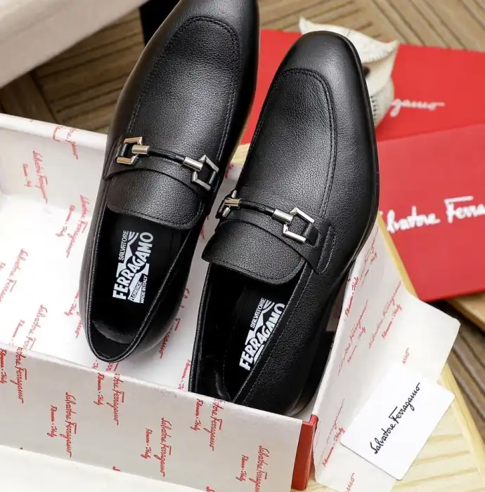 hype Ferragamo Leather Shoes