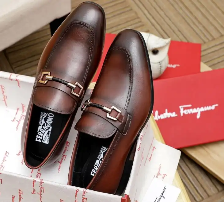 hype Ferragamo Leather Shoes