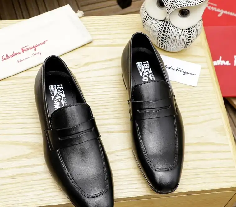 hype Ferragamo Leather Shoes