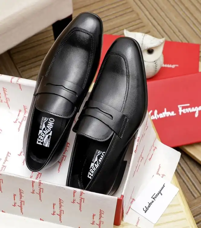 hype Ferragamo Leather Shoes