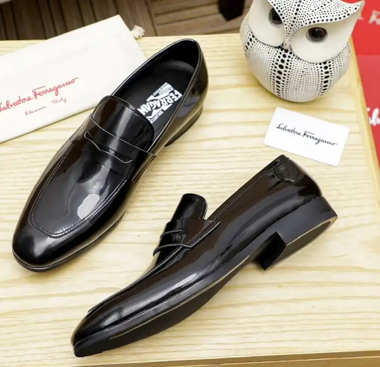 hype Ferragamo Leather Shoes