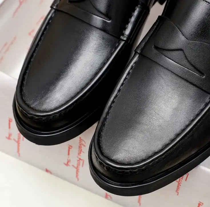 hype Ferragamo Leather Shoes