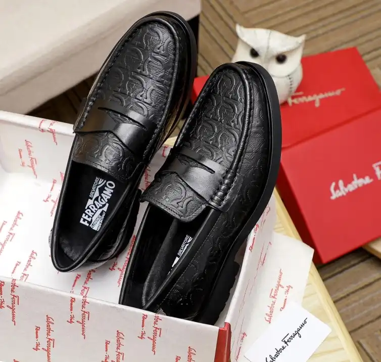 hype Ferragamo Leather Shoes