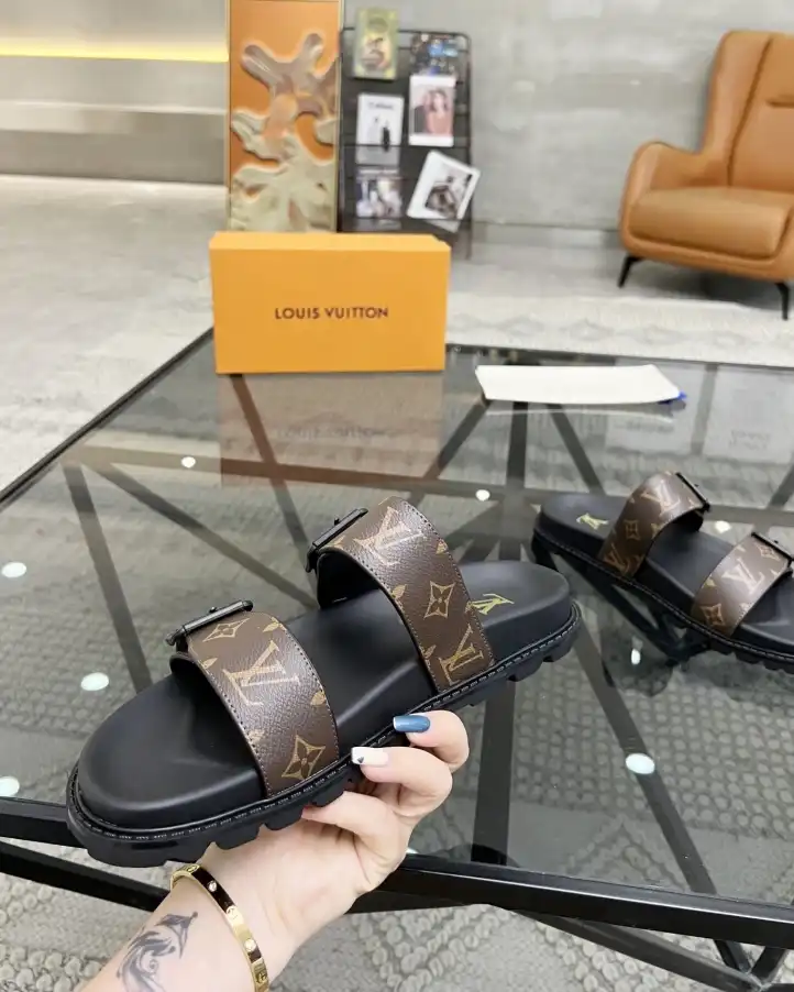 hype LV Slippers