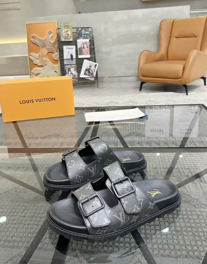 hype LV Slippers