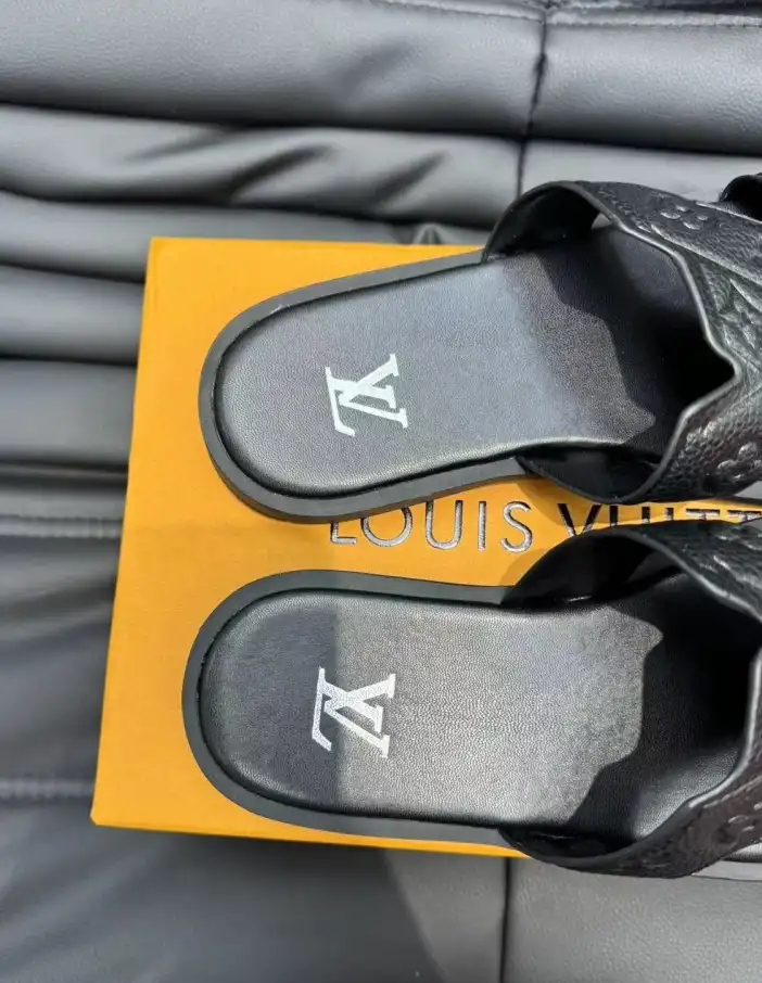 hype LV Slippers