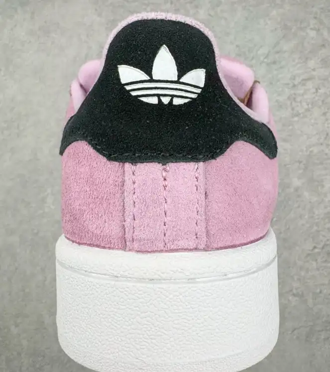 hype Adidas Sneakers