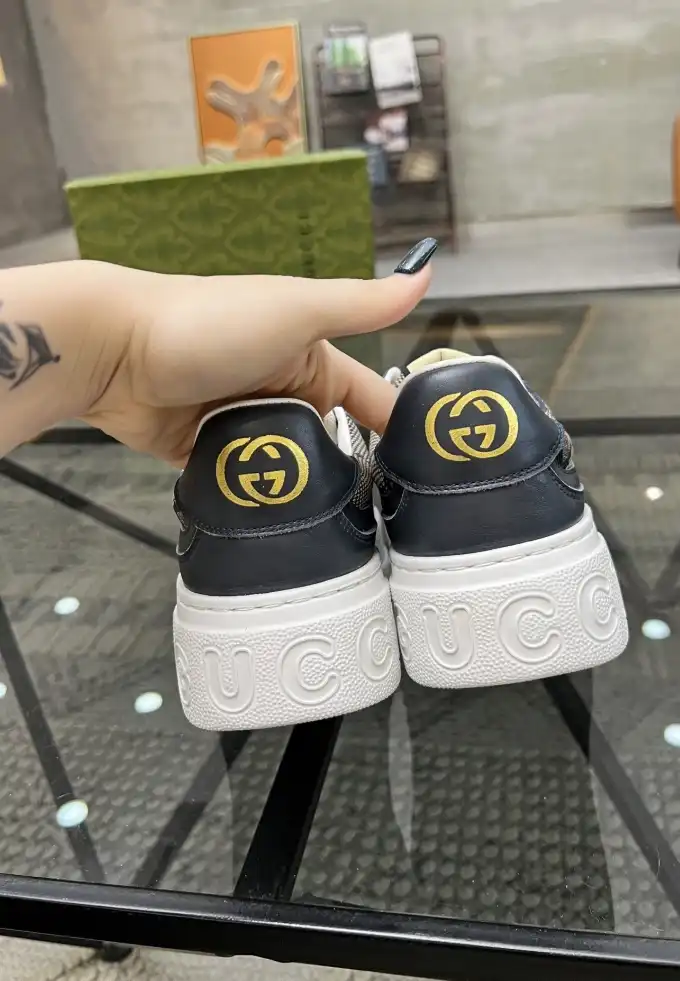 hype Gucci Sneakers