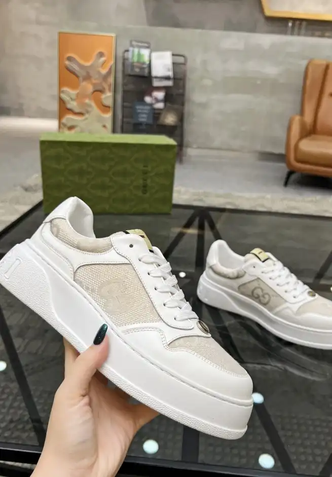 hype Gucci Sneakers