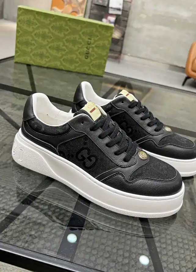 hype Gucci Sneakers