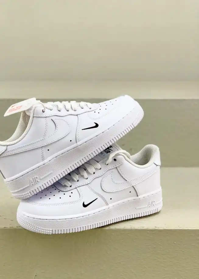 hype Nike Sneakers