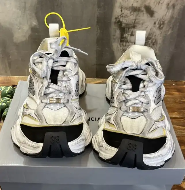 hype Balenciaga Sneakers