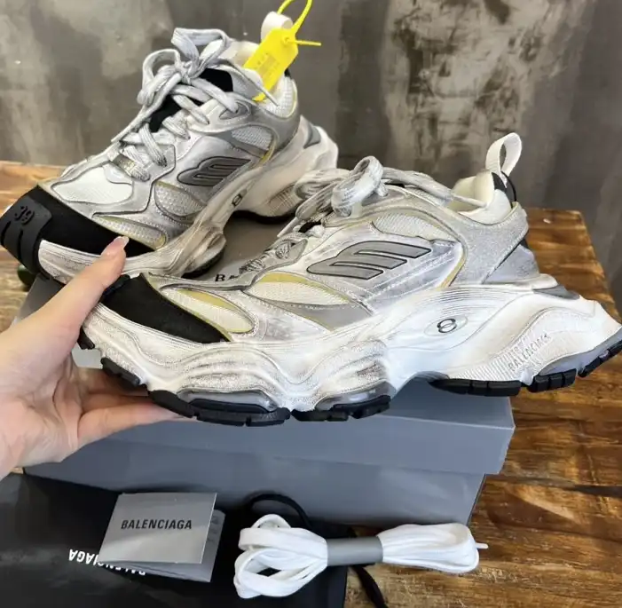 hype Balenciaga Sneakers