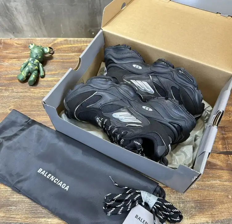 hype Balenciaga Sneakers