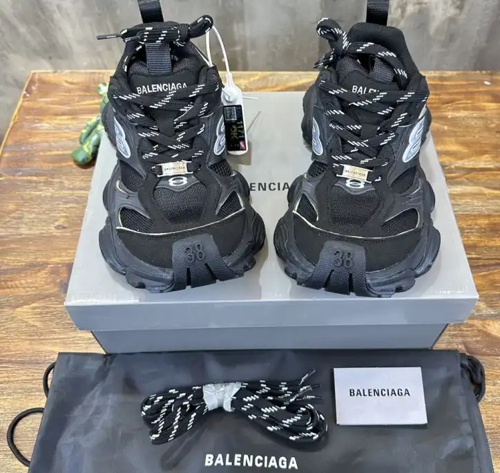 hype Balenciaga Sneakers