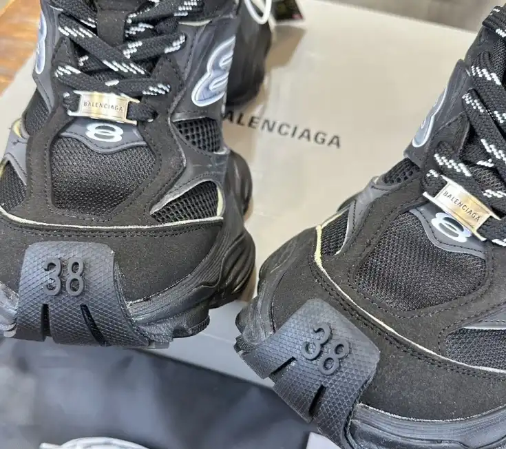 hype Balenciaga Sneakers