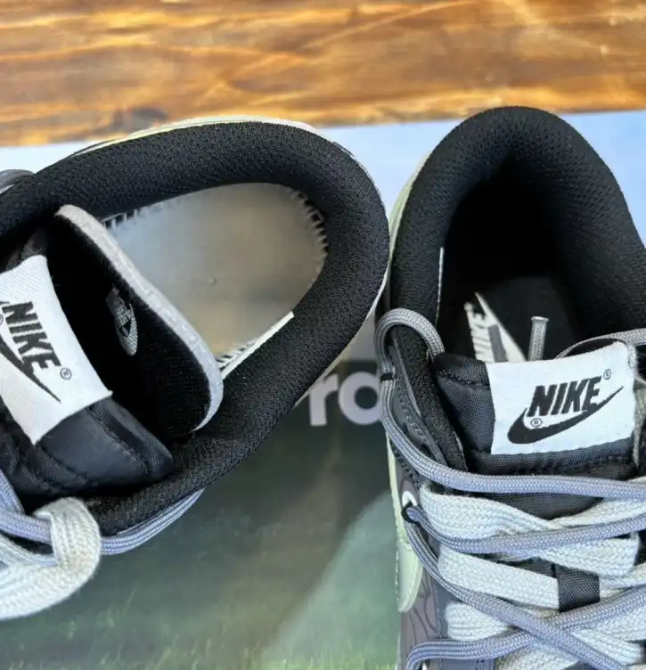 hype Nike Sneakers