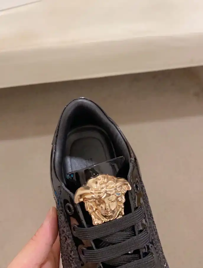 hype Givenchy Sneakers