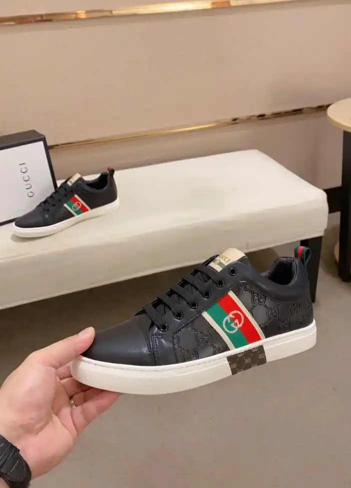 hype Gucci Sneakers