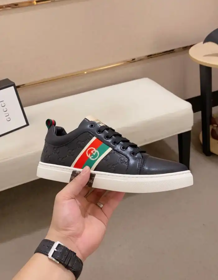 hype Gucci Sneakers