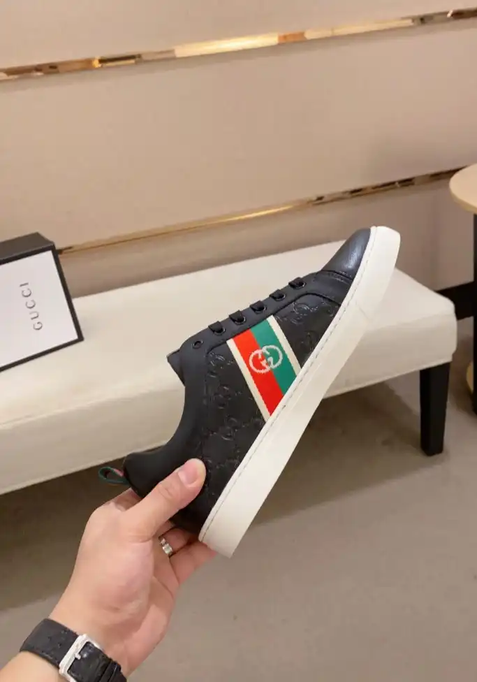 hype Gucci Sneakers