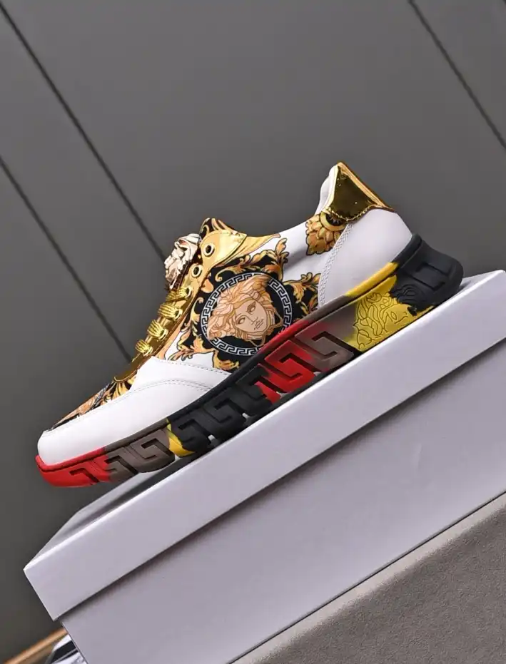 hype Givenchy Sneakers