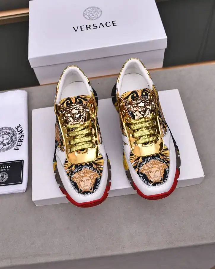 hype Givenchy Sneakers