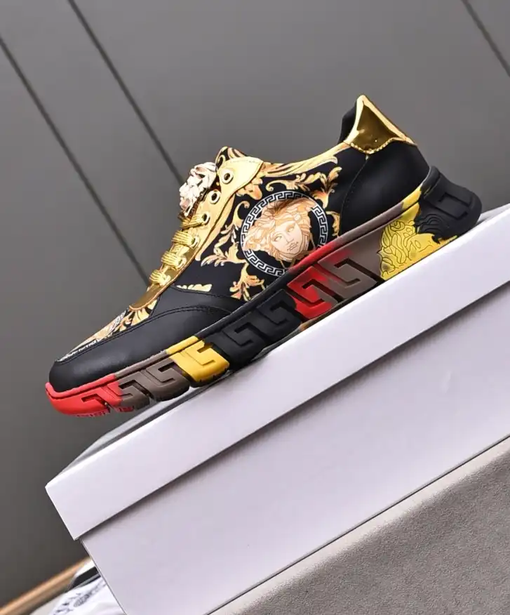 hype Givenchy Sneakers