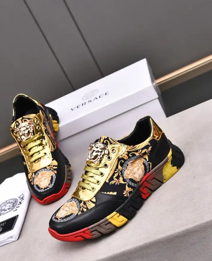 hype Givenchy Sneakers