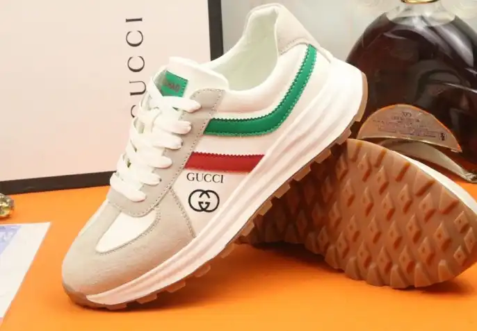 hype Gucci Sneakers