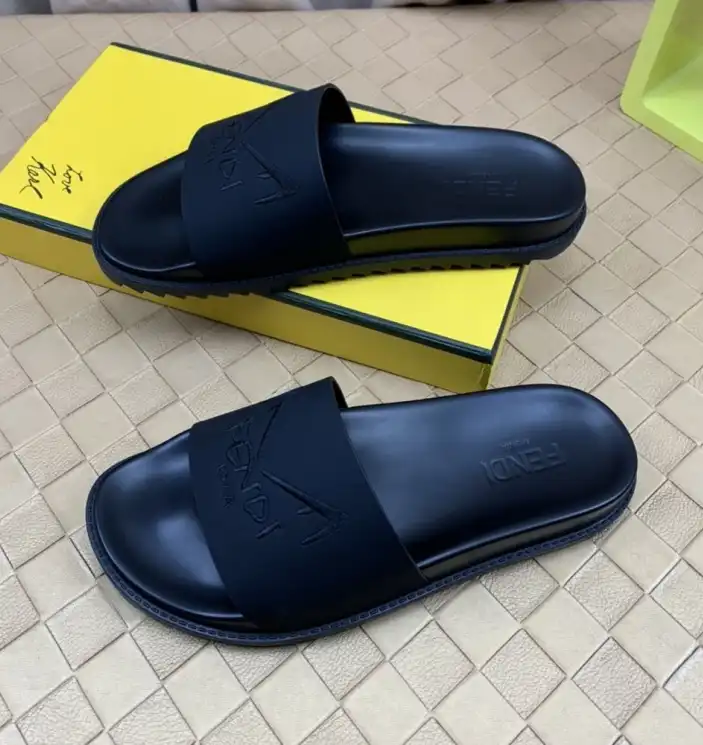 hype Fendi Slippers