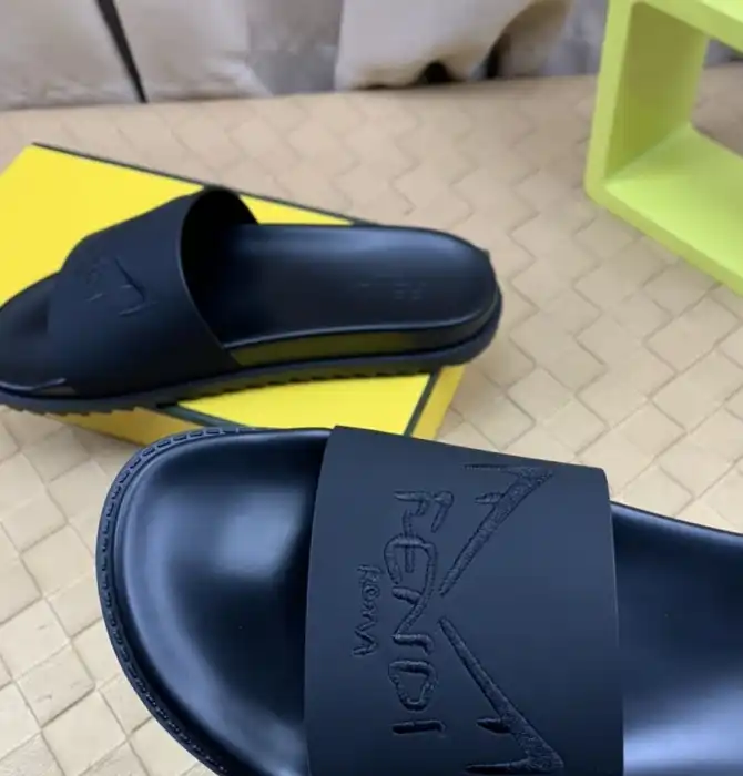 hype Fendi Slippers