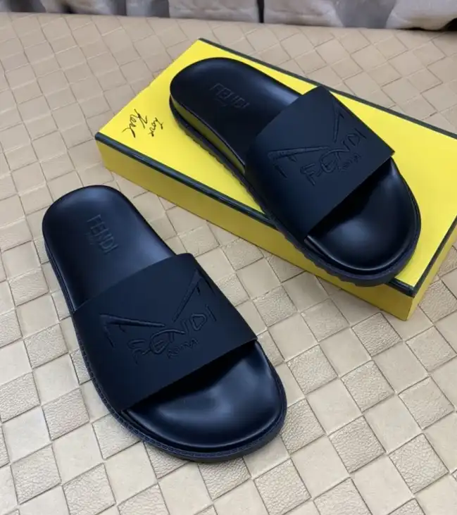 hype Fendi Slippers