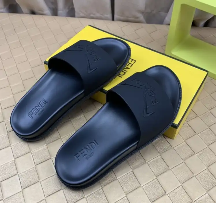 hype Fendi Slippers