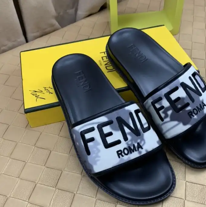 hype Fendi Slippers