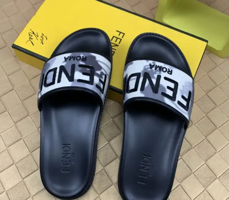 hype Fendi Slippers