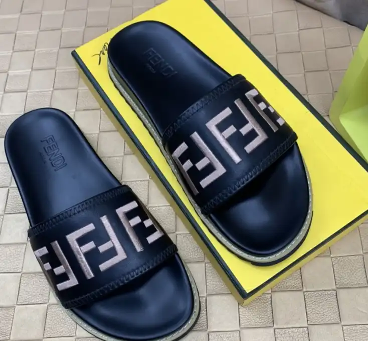 hype Fendi Slippers