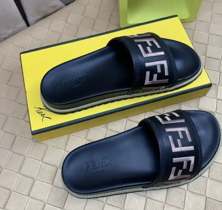 hype Fendi Slippers