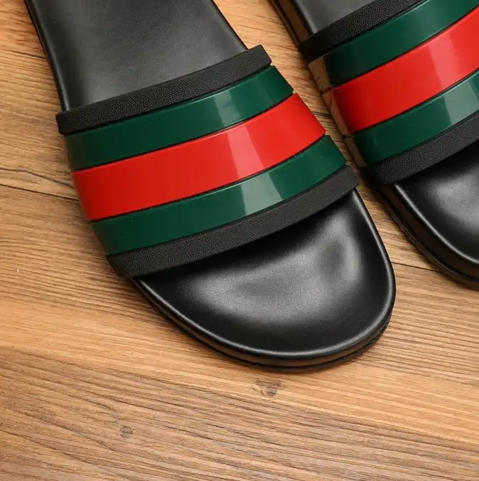 hype Gucci Slippers