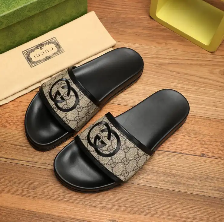 hype Gucci Slippers