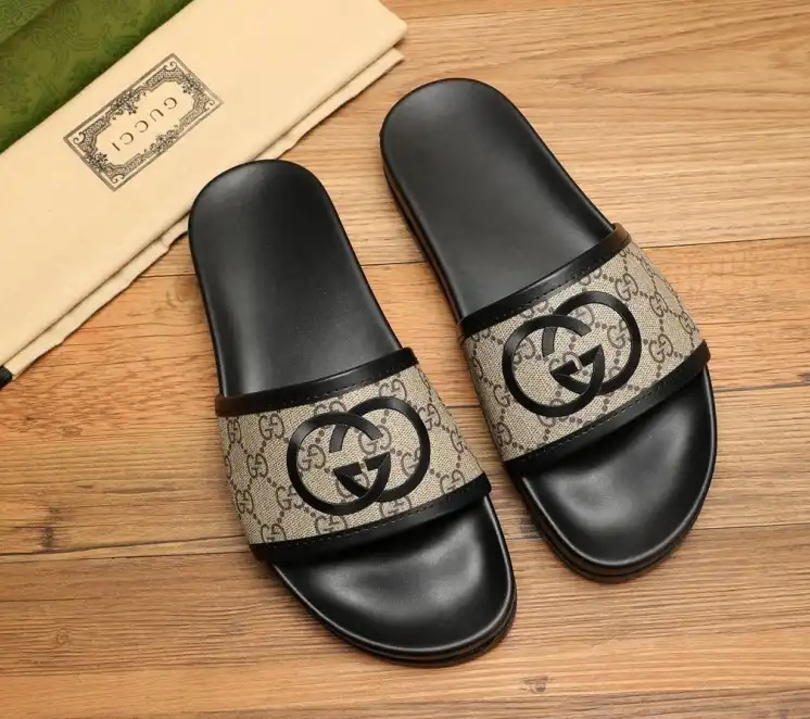 hype Gucci Slippers