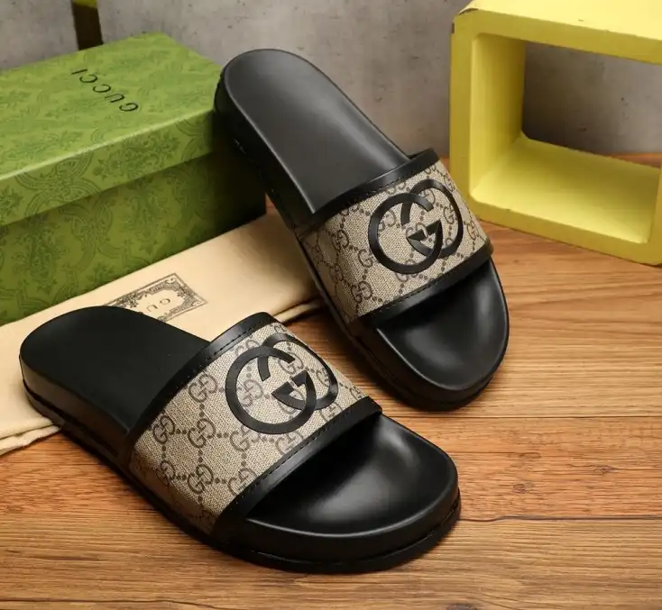 hype Gucci Slippers