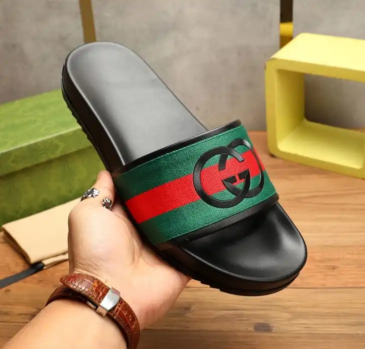 hype Gucci Slippers