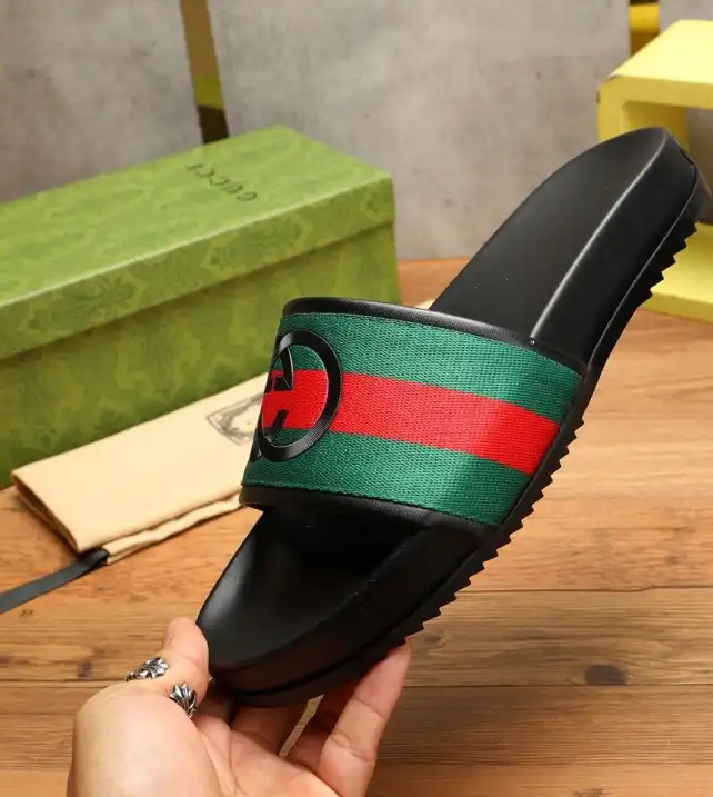 hype Gucci Slippers