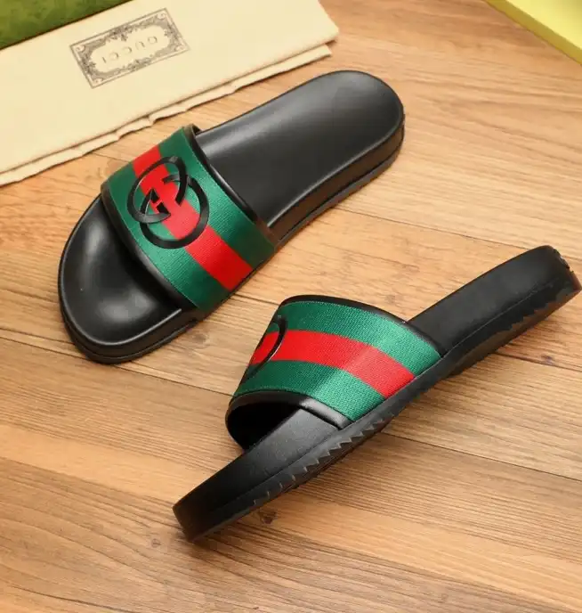 hype Gucci Slippers