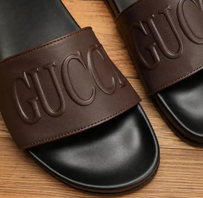 hype Gucci Slippers