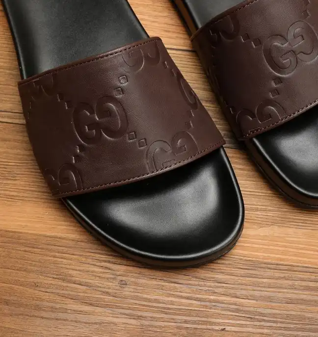 hype Gucci Slippers